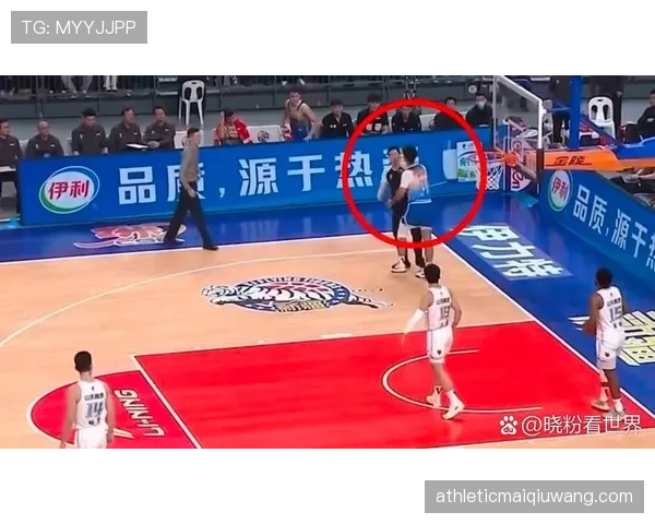 篮球比赛中球队犯规累计规则如何判定及达到次数后的判罚详解